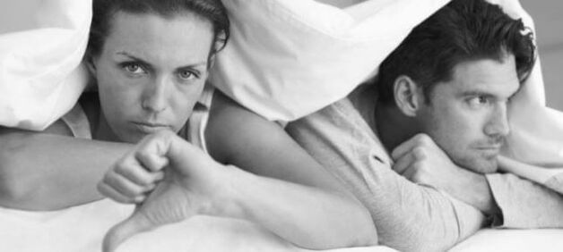 Un bărbat are probleme cu potența